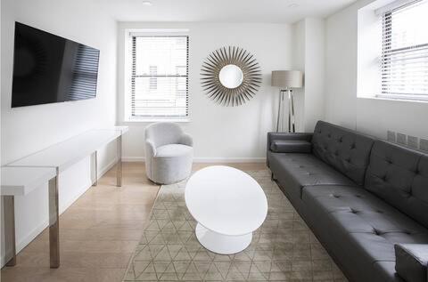 Airy 1br & 1bth - Manhattan Nyc Appartement *
